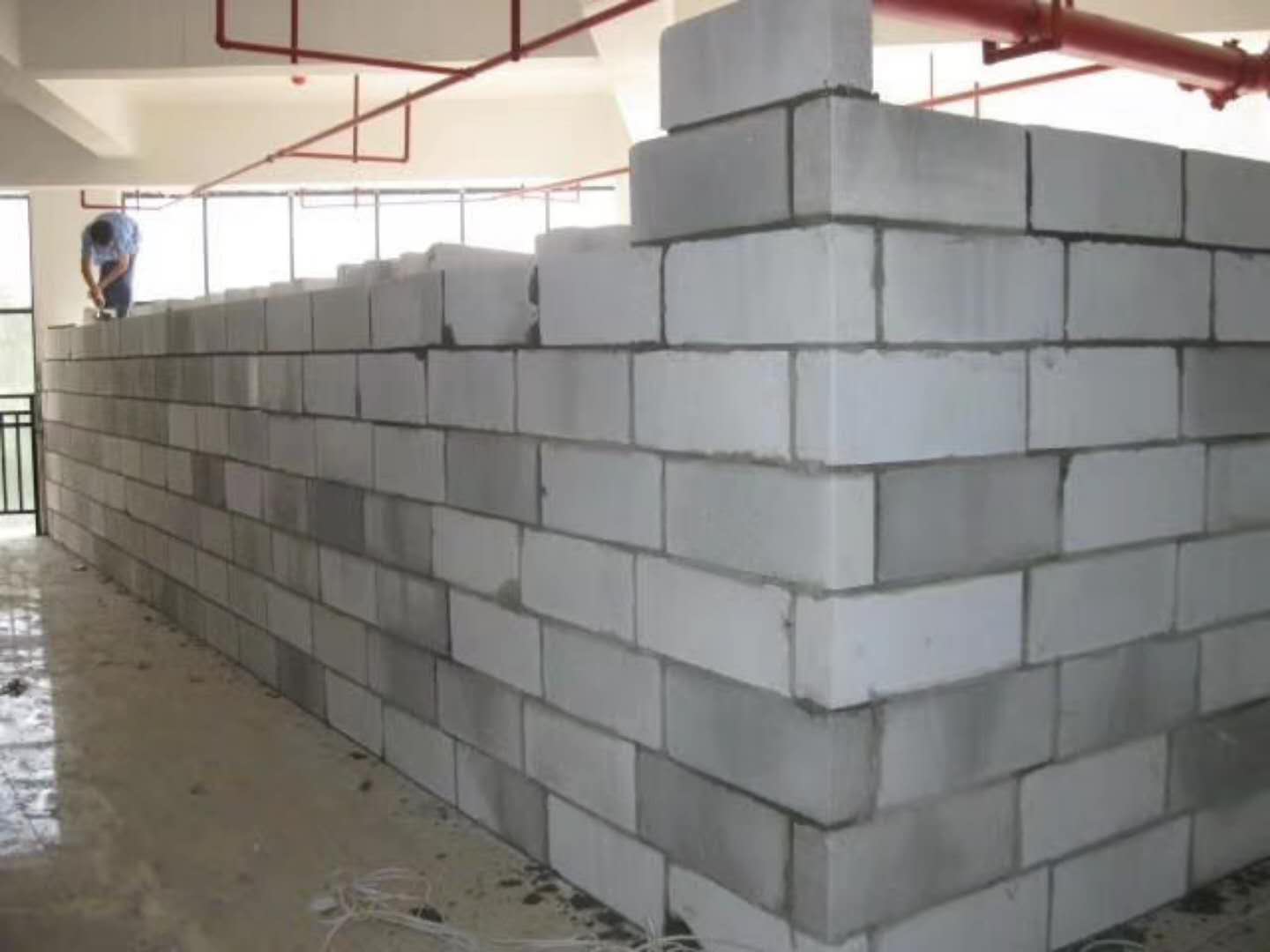 洛南蒸压加气混凝土砌块承重墙静力和抗震性能的研究